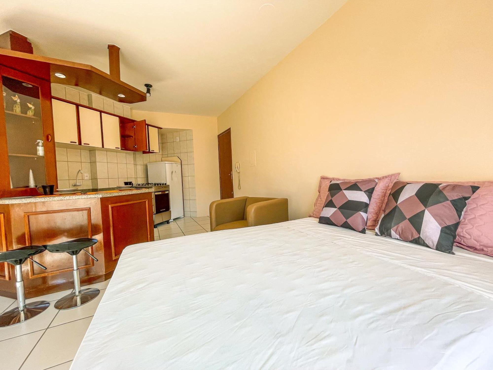 Studio No Centro: Piscina, Academia E Garagem N209 Florianopolis Ngoại thất bức ảnh