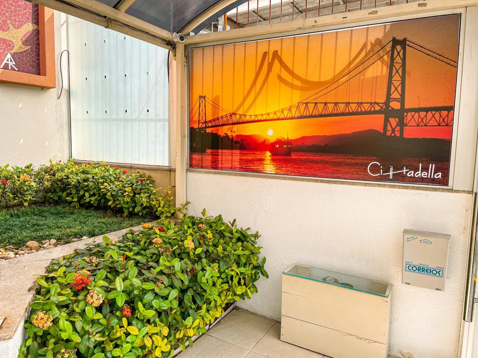 Studio No Centro: Piscina, Academia E Garagem N209 Florianopolis Ngoại thất bức ảnh